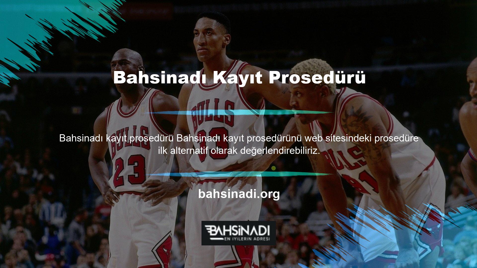 Bu programları bir sitede kullanmak için, ekranın sağ üst köşesinde Kayıt adlı bir sekmeyi tıklamanız gerekir